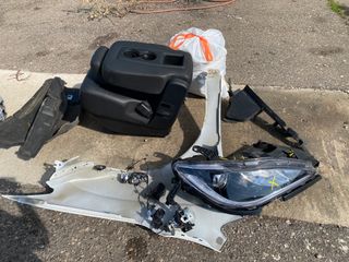 Vehicle Parts Image #1
